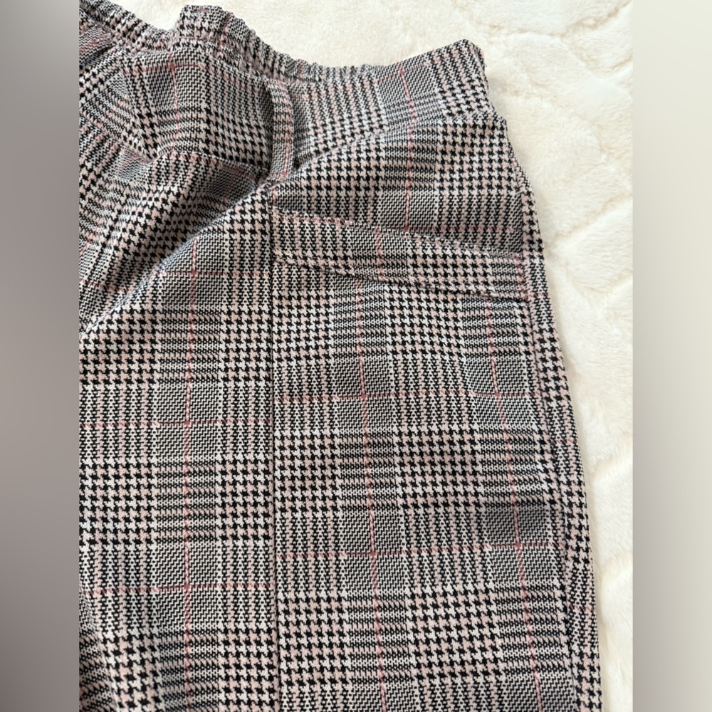 Maurices Women's Plaid Ankle Pants - Pink/Black and White - Picture 4 of 10